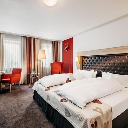 Lohmann's Romantik Hotel Gravenberg Langenfeld  Exteriör bild
