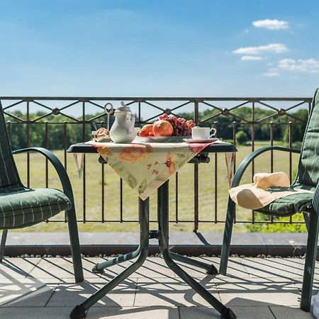 Lohmann's Romantik Hotel Gravenberg Langenfeld  Exteriör bild