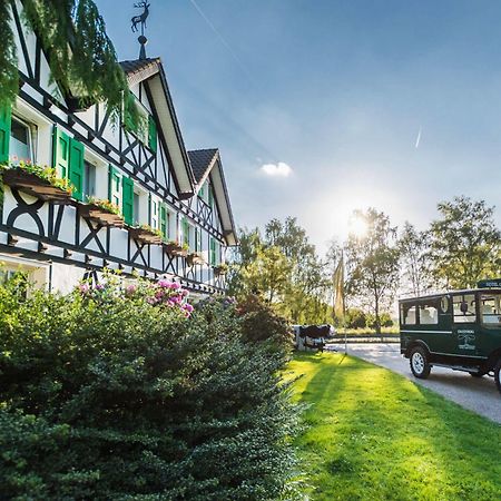 Lohmann's Romantik Hotel Gravenberg Langenfeld  Exteriör bild