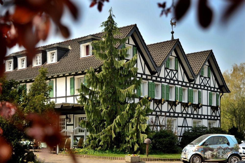 Lohmann's Romantik Hotel Gravenberg Langenfeld  Exteriör bild