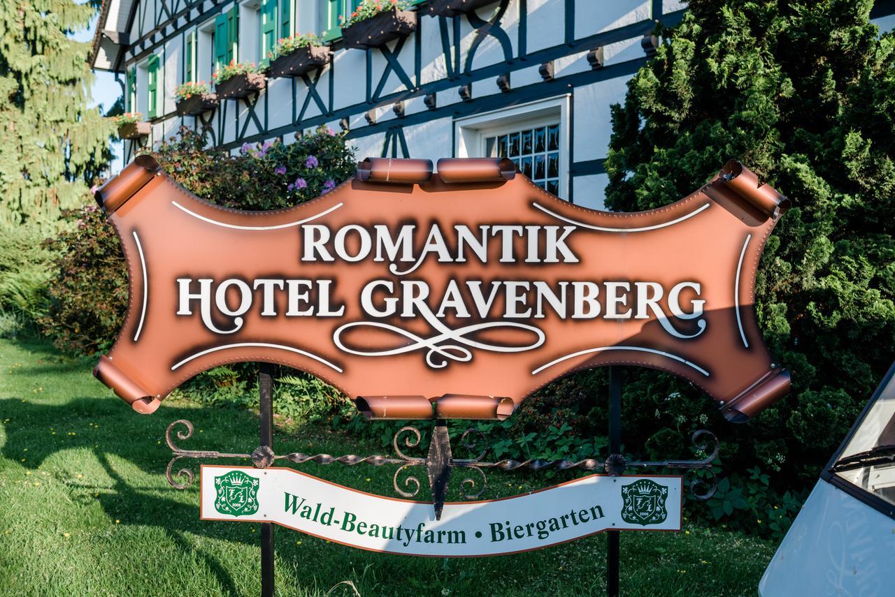 Lohmann's Romantik Hotel Gravenberg Langenfeld  Exteriör bild