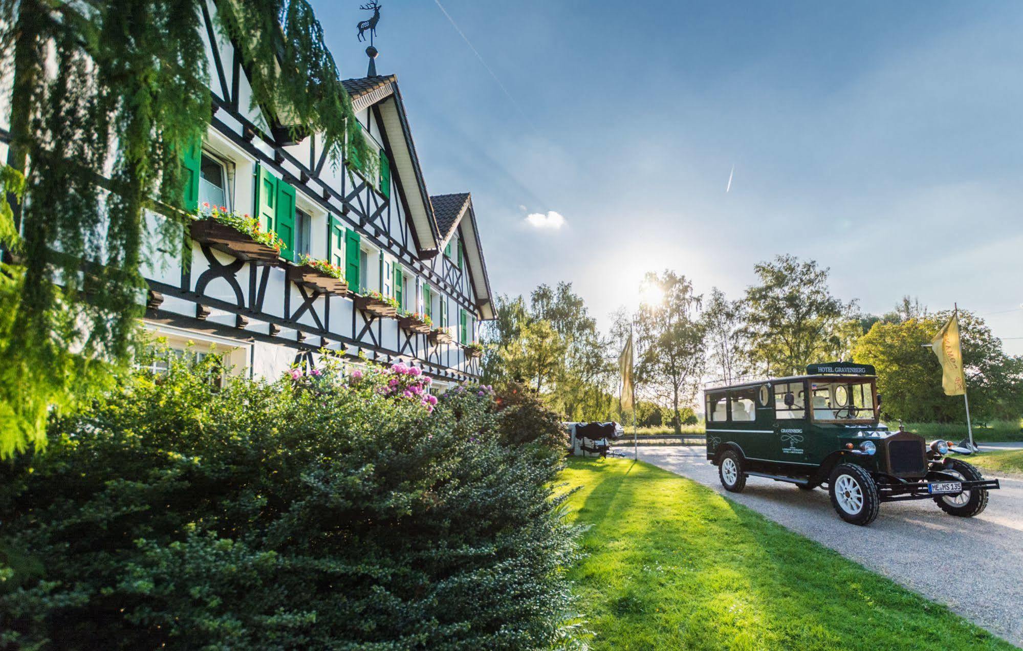 Lohmann's Romantik Hotel Gravenberg Langenfeld  Exteriör bild