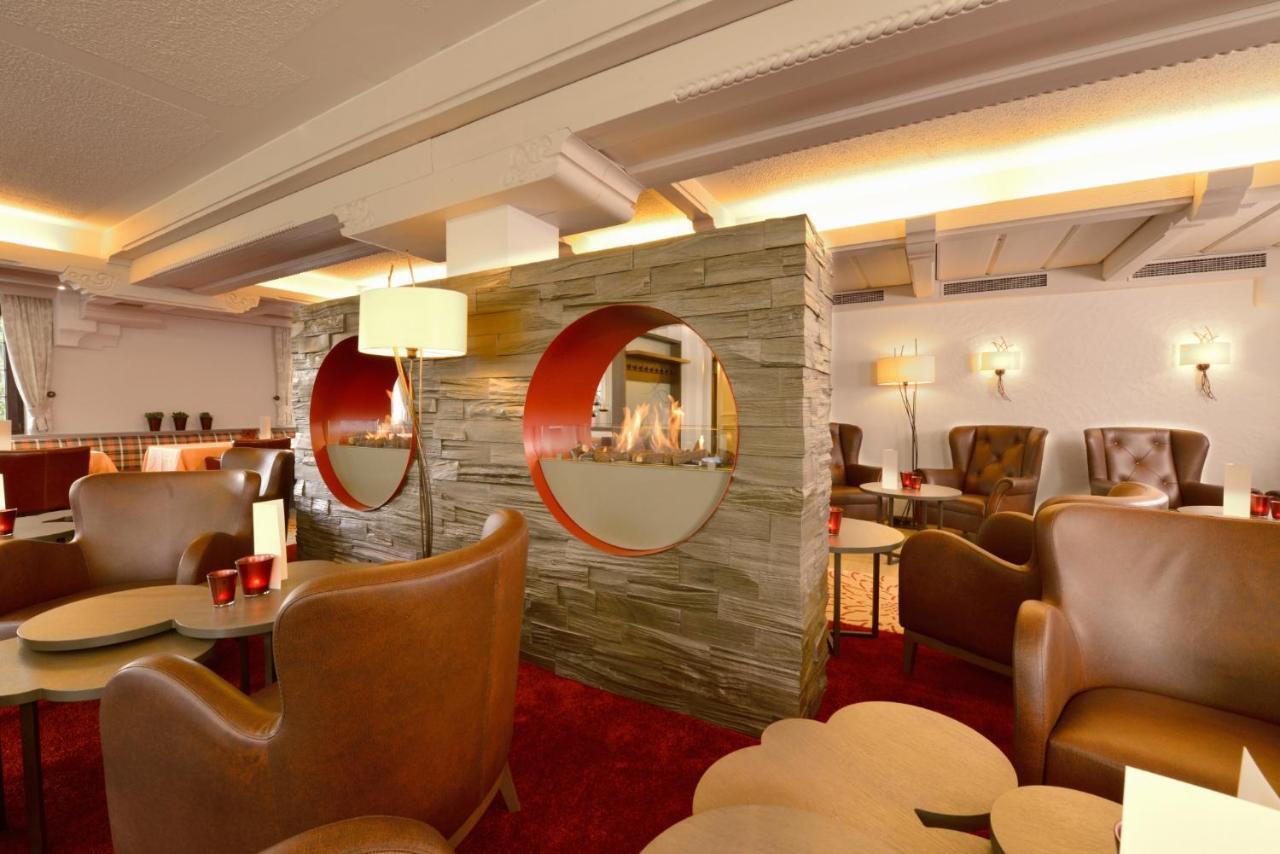 Lohmann's Romantik Hotel Gravenberg Langenfeld  Exteriör bild