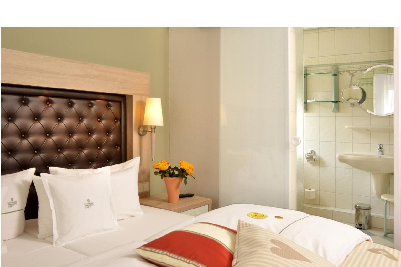 Lohmann's Romantik Hotel Gravenberg Langenfeld  Exteriör bild